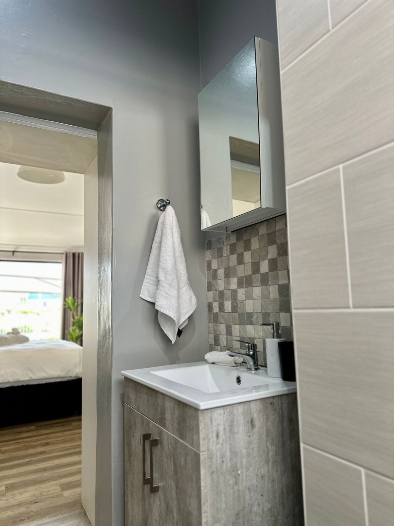 4 Bedroom Property for Sale in Sandbaai Western Cape